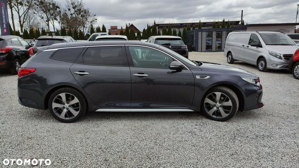 Kia Optima - 12