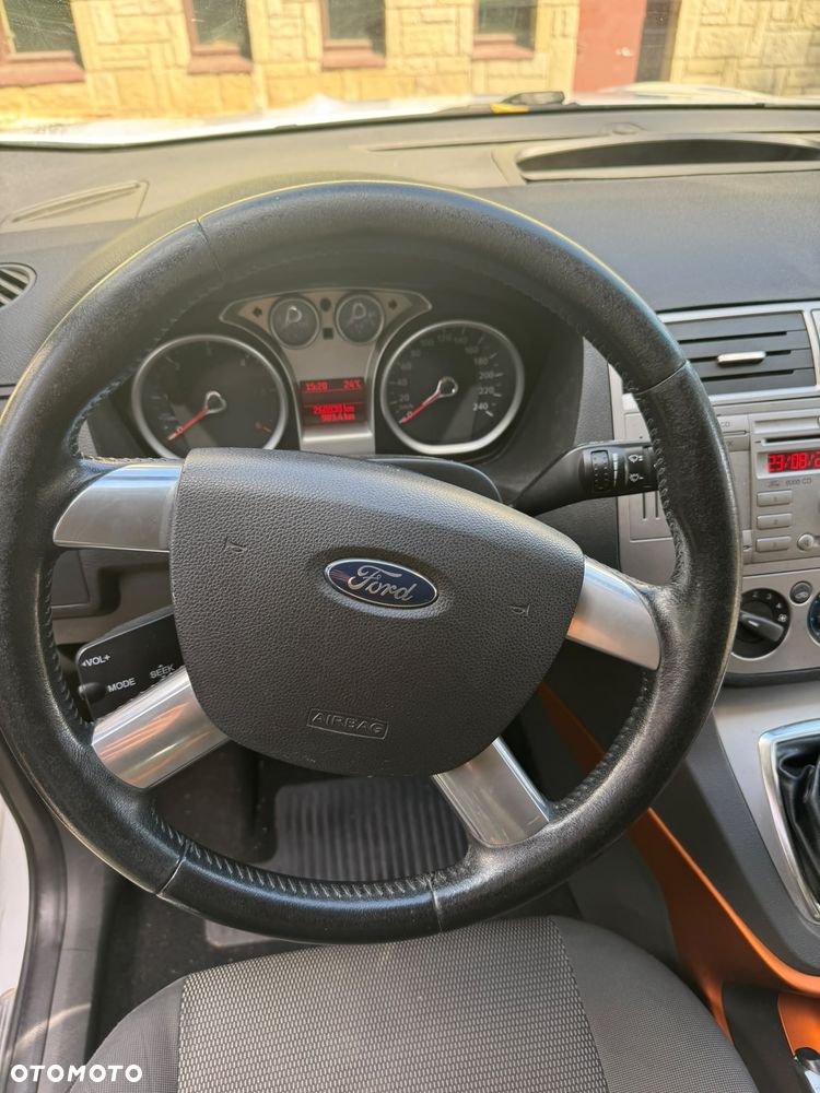 Ford Kuga 2.0 TDCi Titanium FWD - 20