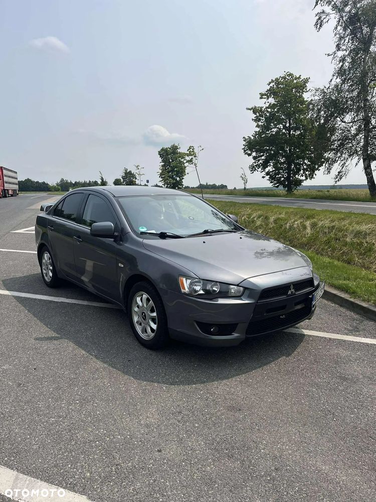 Mitsubishi Lancer