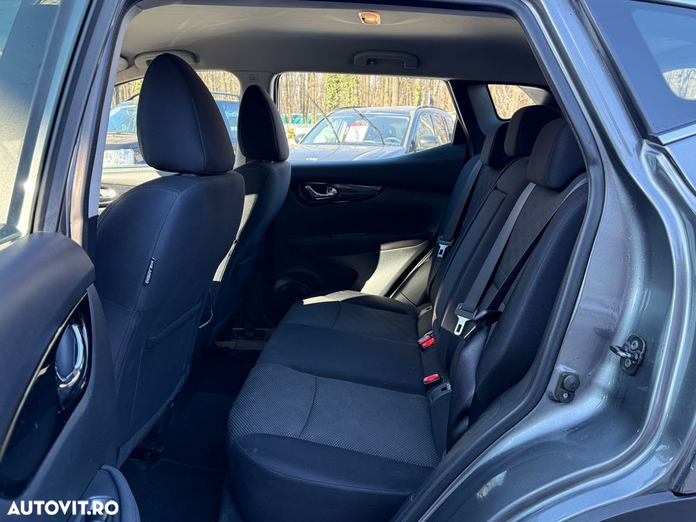 Nissan Qashqai 1.6 DCI Xtronic ACENTA - 12