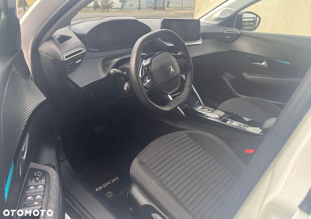 Peugeot 208 Elektromotor 136 E-Style - 11