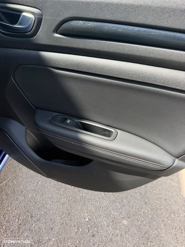 Renault Mégane Sport Tourer 1.6 E-Tech Plug-In Hybrid R.S. Line - 16