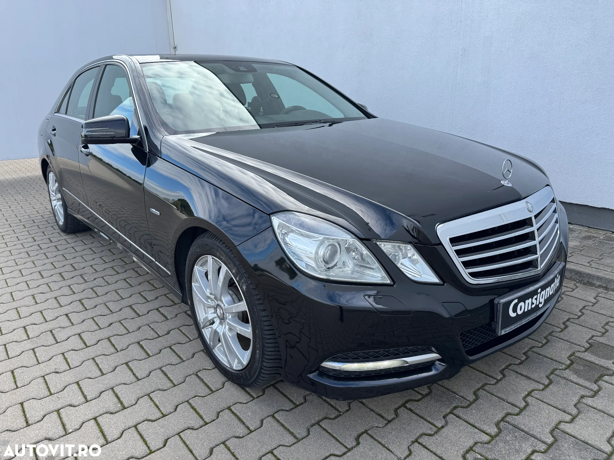 Mercedes-Benz E 350 CDI DPF BlueEFFICIENCY 7G-TRONIC Avantgarde - 4