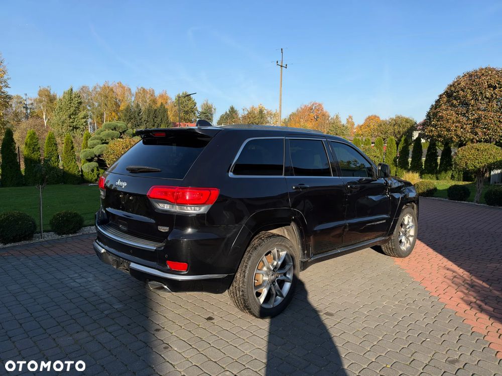 Jeep Grand Cherokee - 19