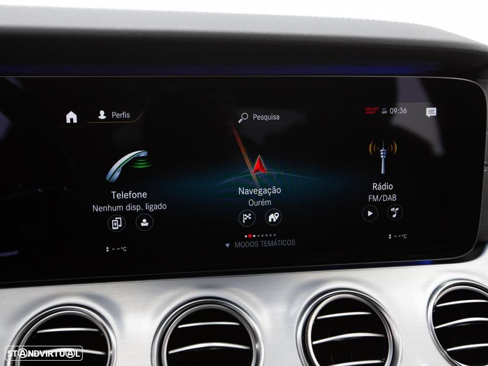 Mercedes-Benz E 300 de 4Matic 9G-TRONIC AMG Line - 29