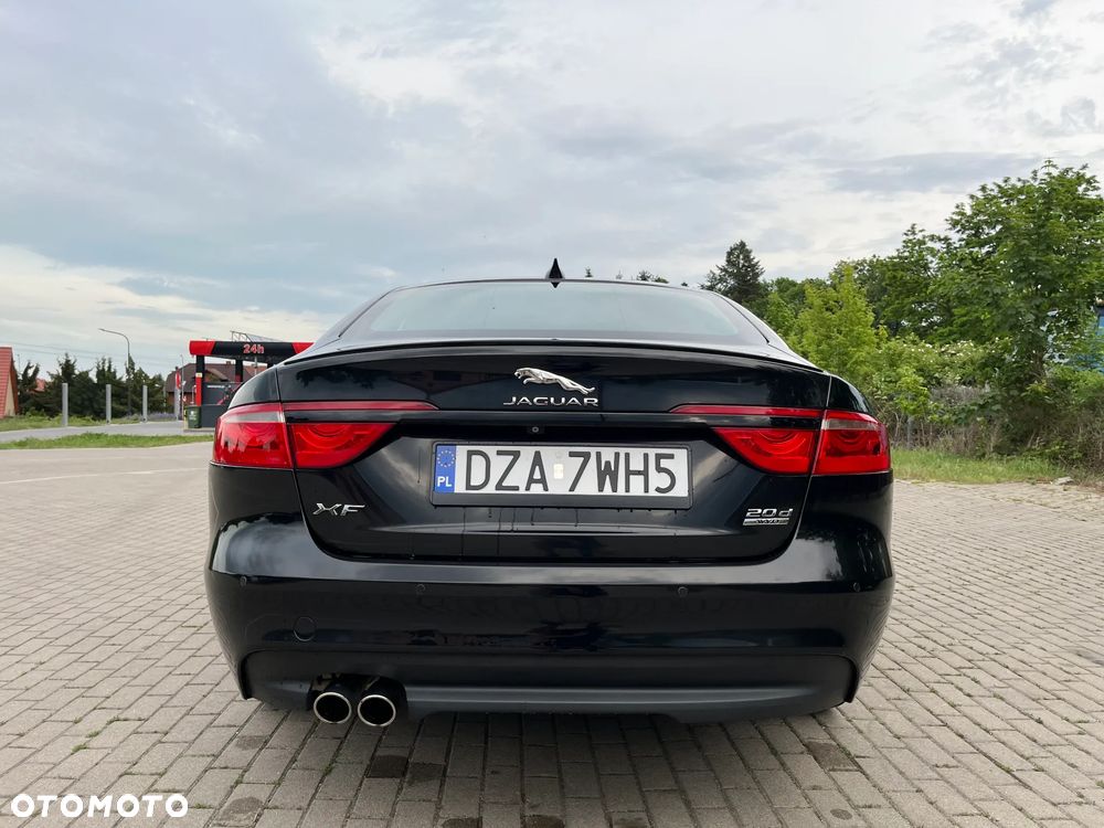 Jaguar XF 20d AWD R-Sport - 15