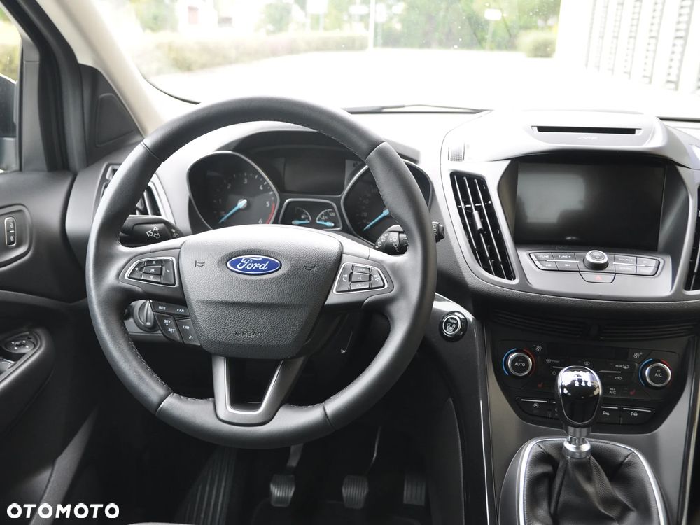 Ford Kuga 2.0 TDCi AWD Titanium - 4