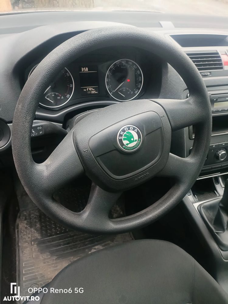 Skoda Octavia 1.6 - 6