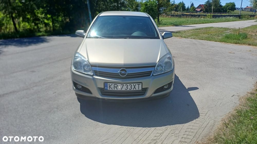 Opel Astra 1.6 Enjoy - 1