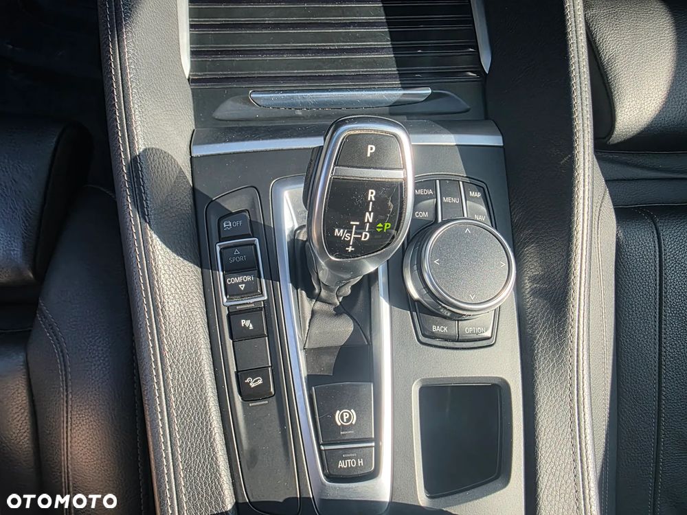 BMW X6 xDrive30d - 18