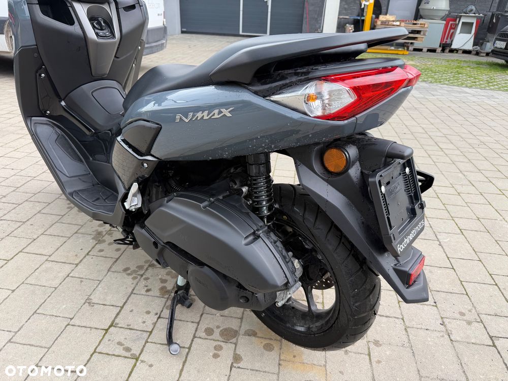 Yamaha NMAX - 8
