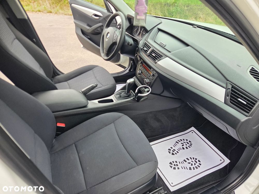 BMW X1 xDrive18d - 15