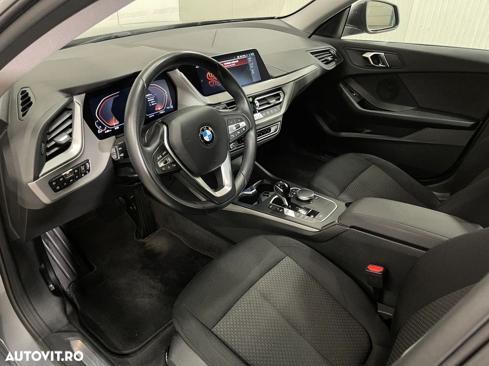 BMW Seria 2 218d AT - 6