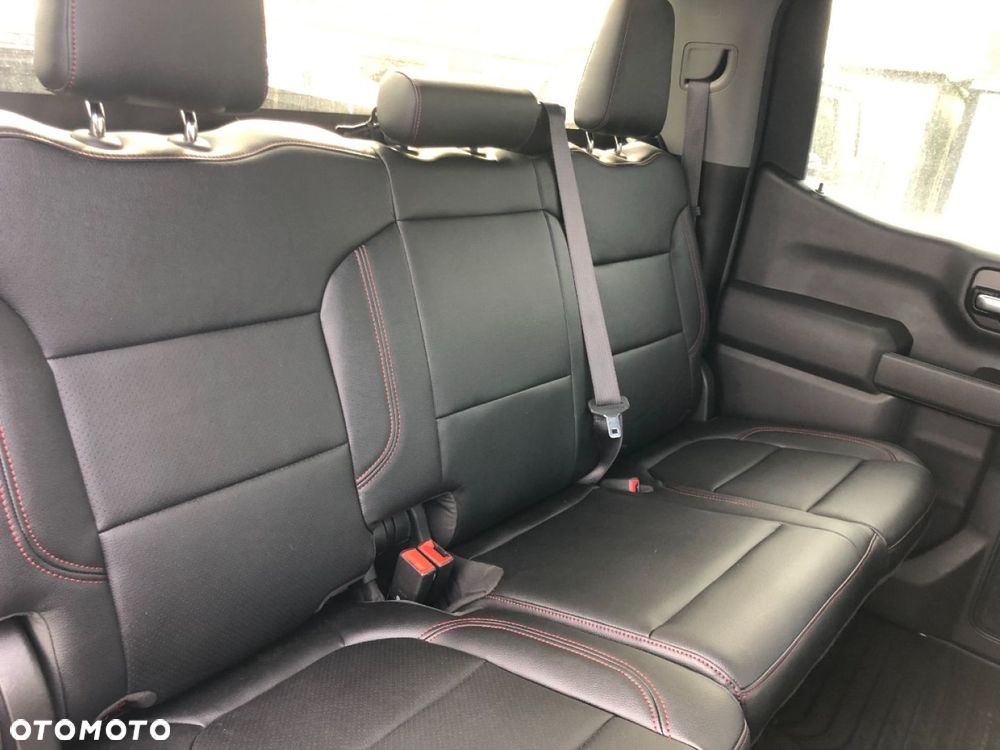 Chevrolet Silverado - 23