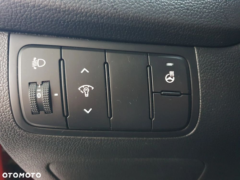 Kia Ceed 1.6 GDI SW Dream Team Edition - 13