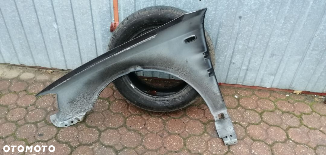 BŁOTNIK  AUDI A3 8P  PRAWY   PRZÓD KOLOR LZ7L - 5
