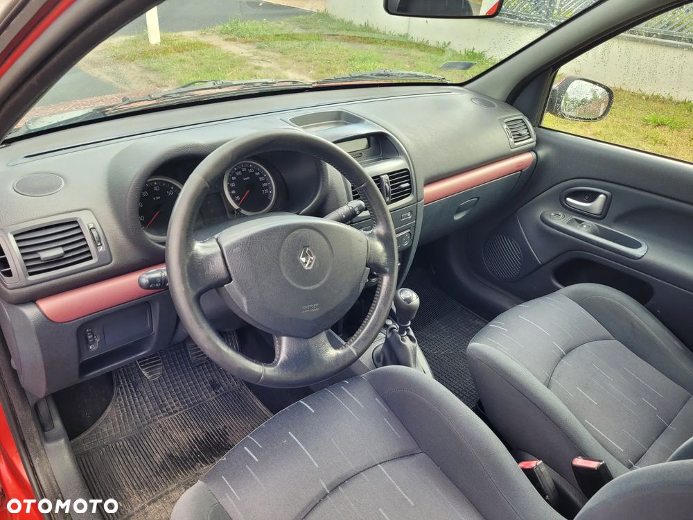 Renault Clio 1.2 16V Authentique - 8