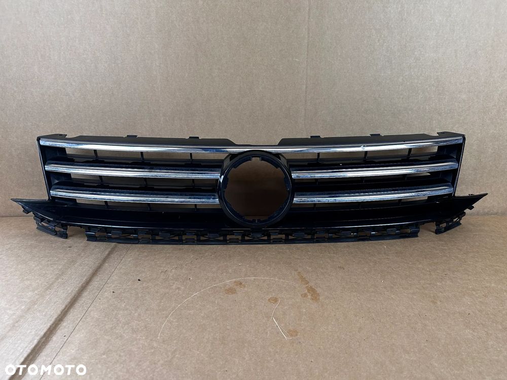 VW CADDY 2K5 LIFT 2K5853653 GRILL ATRAPA ZDERZAK PRZÓD PRZEDNI - 1
