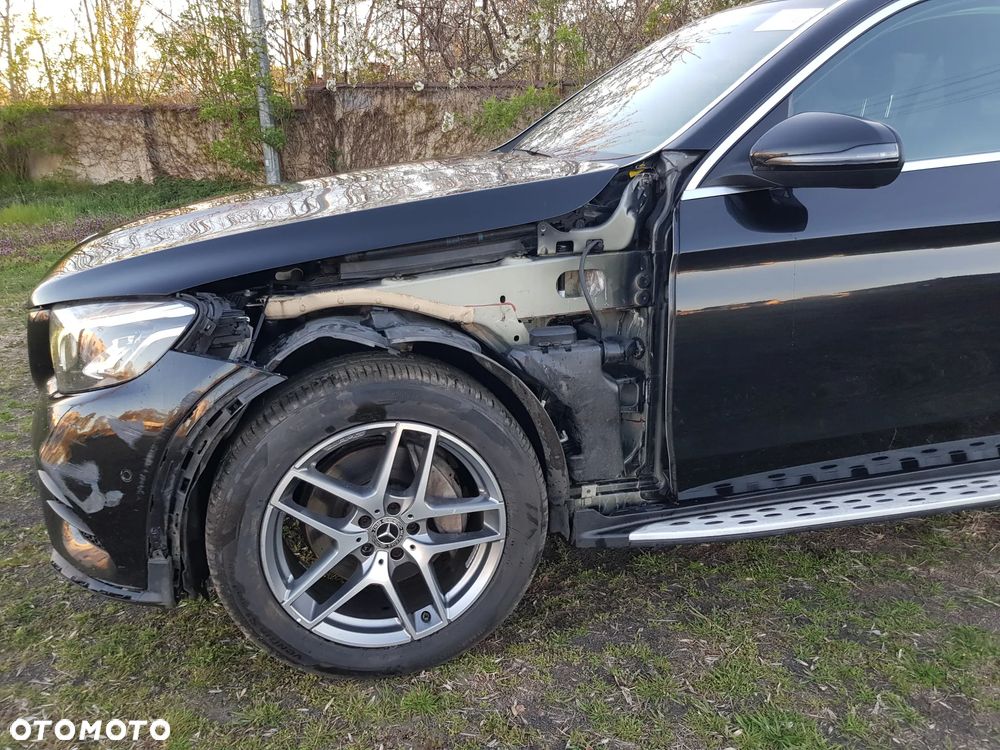 Mercedes-Benz GLC 250 d 4Matic 9G-TRONIC AMG Line - 10