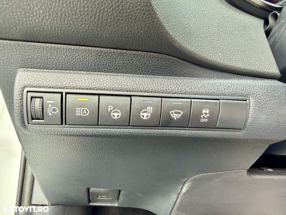 Toyota Corolla - 19