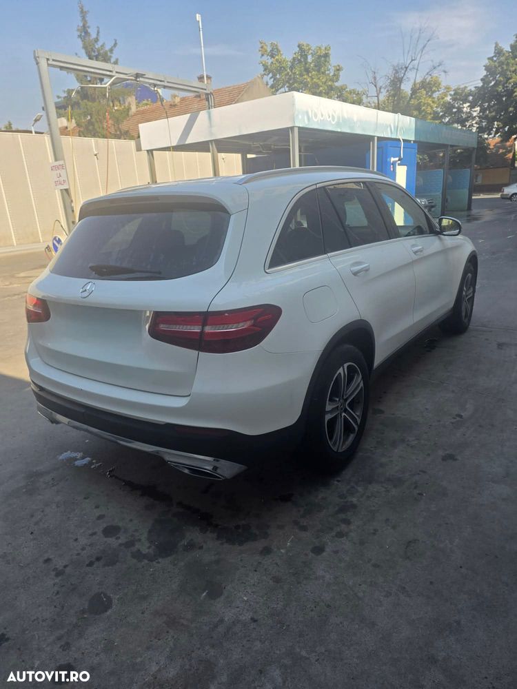 Mercedes-Benz GLC - 3