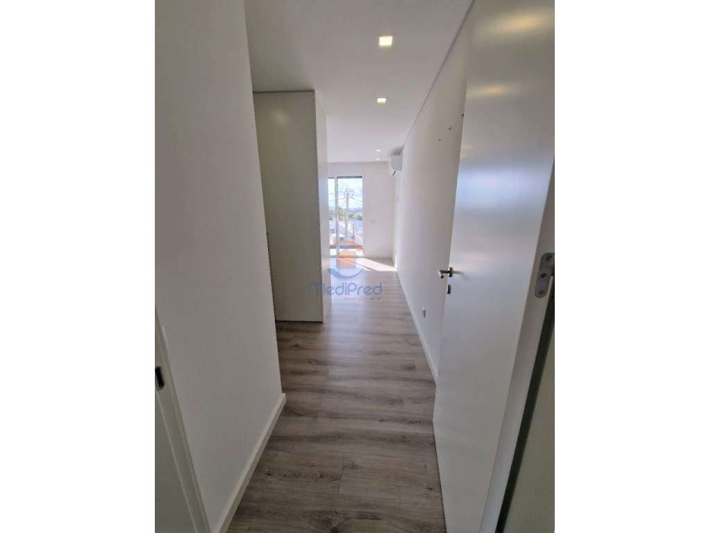 Apartamentos T2 NOVOS c/ BOX | Santo António dos Cavaleiros, Loures - Grande imagem: 5/47