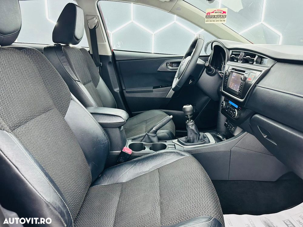 Toyota Auris 1.6 Valvematic Edition - 18
