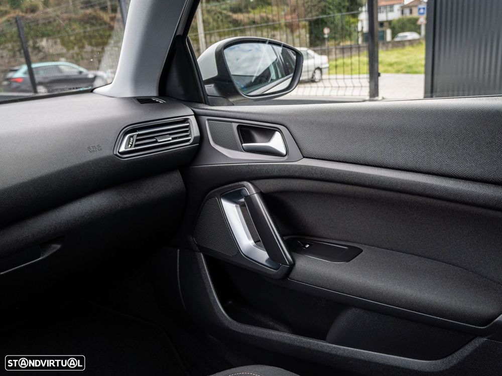 Peugeot 308 1.6 e-HDi Active - 18