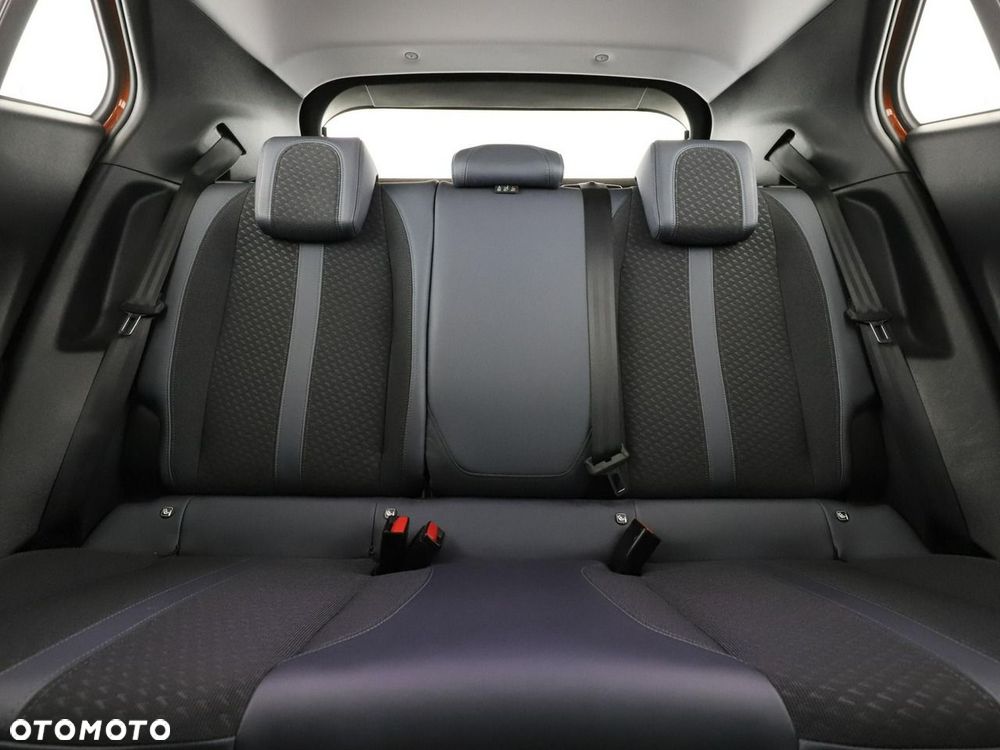 Peugeot 2008 PureTech 100 Allure S&S BVM6 - 19