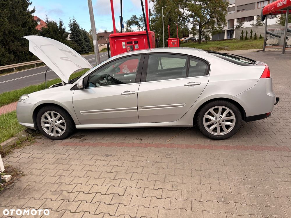 Renault Laguna 2008 photo 2
