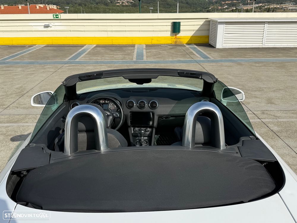 Audi TT Roadster - 13