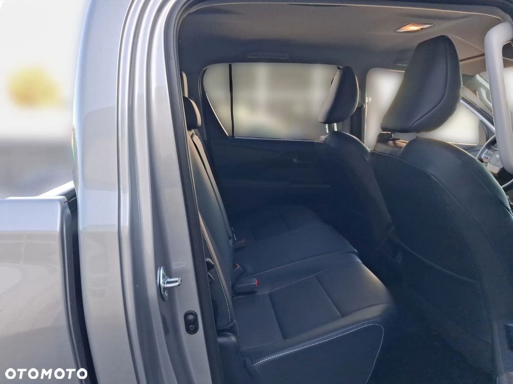 Toyota Hilux - 9
