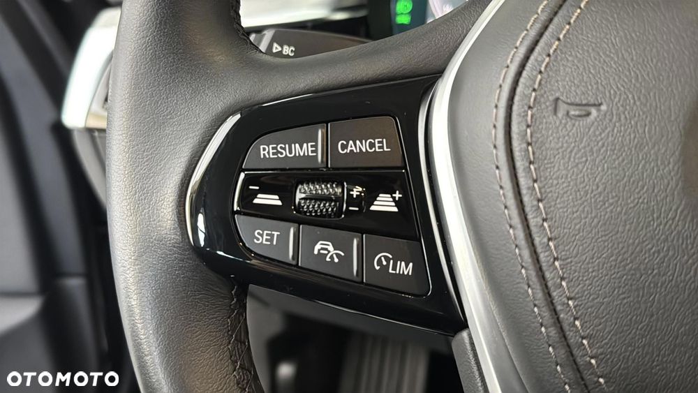 BMW Seria 5 530i xDrive mHEV Luxury Line - 27
