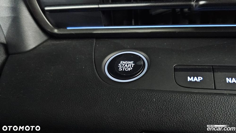 Hyundai Elantra - 27