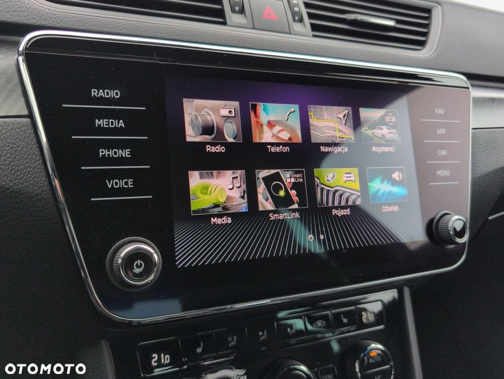 Skoda Superb 1.5 TSI Sportline DSG - 27