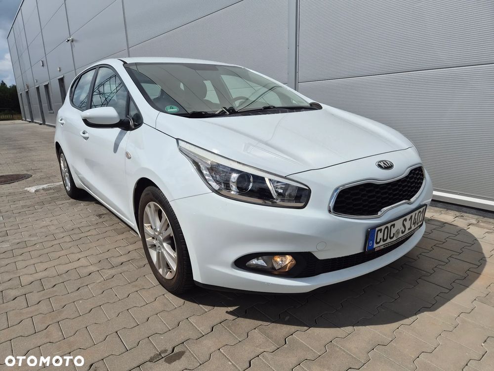 Kia Ceed 1.4 L - 11