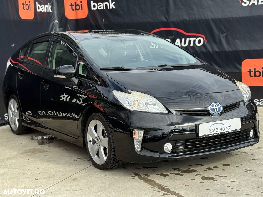 Toyota Prius (Hybrid) Luna - 2