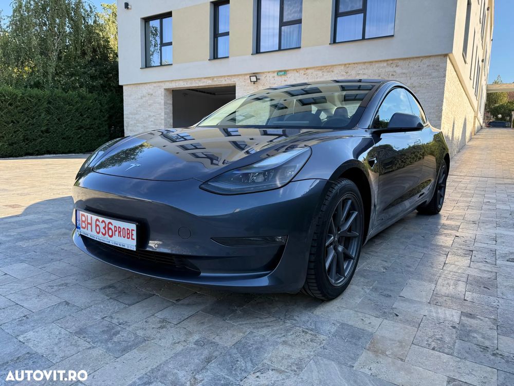 Tesla Model 3 Langstreckenbatterie Allradantrieb Dual Motor - 1