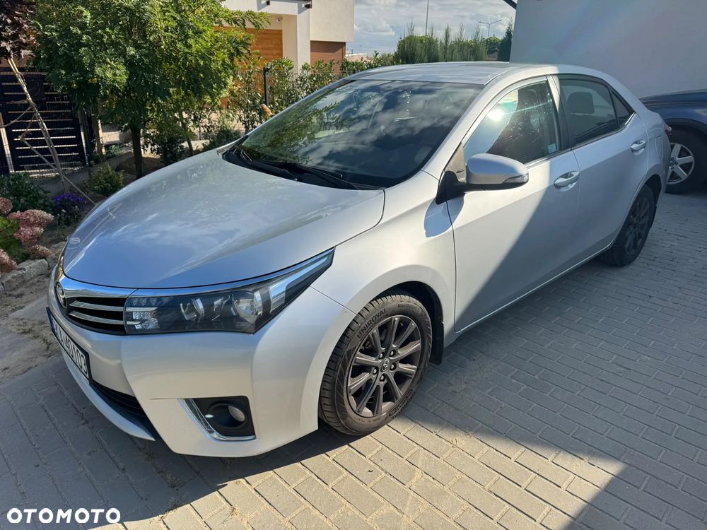 Toyota Corolla - 2