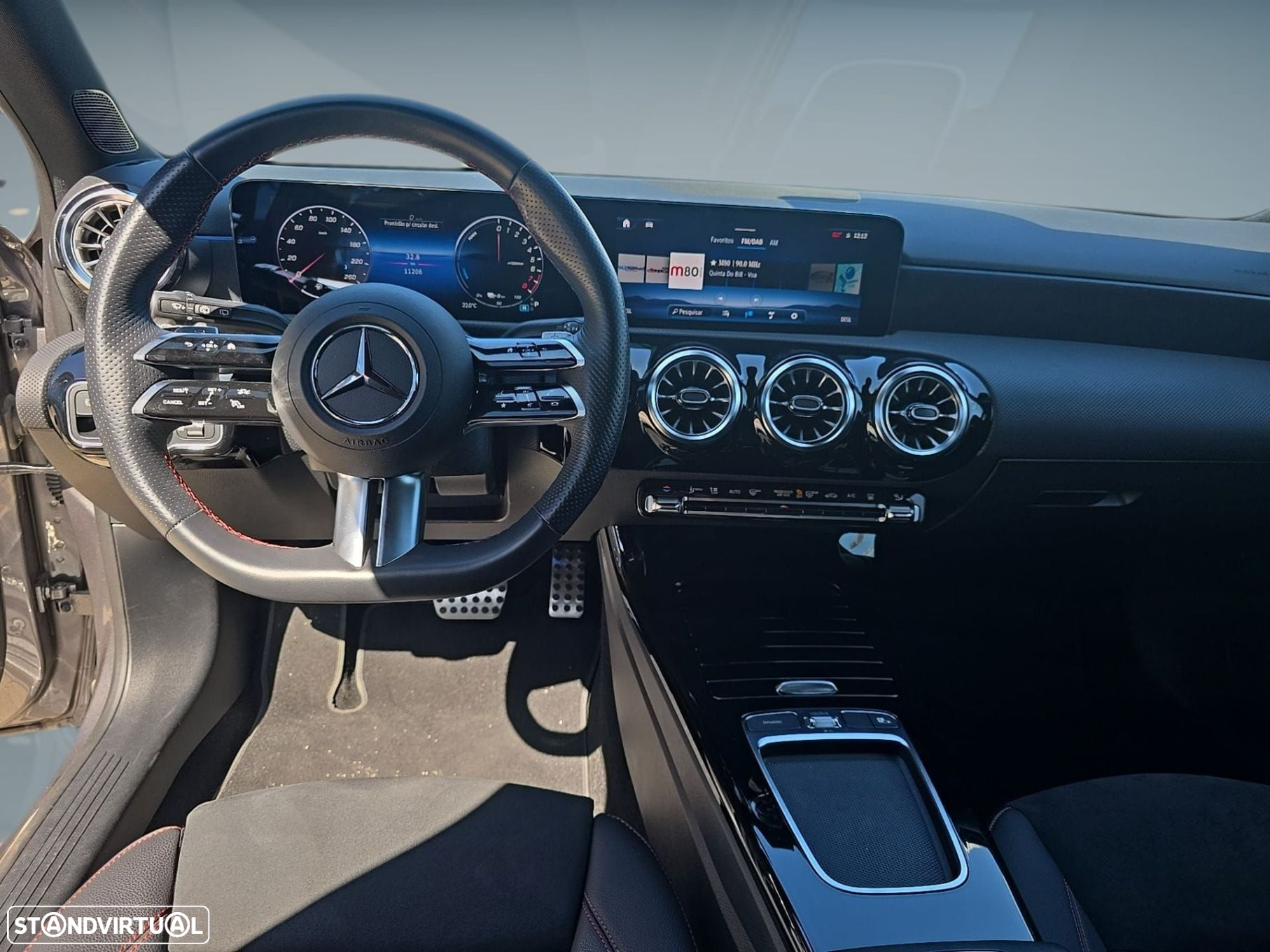 Mercedes-Benz A 250 e AMG Line - 11