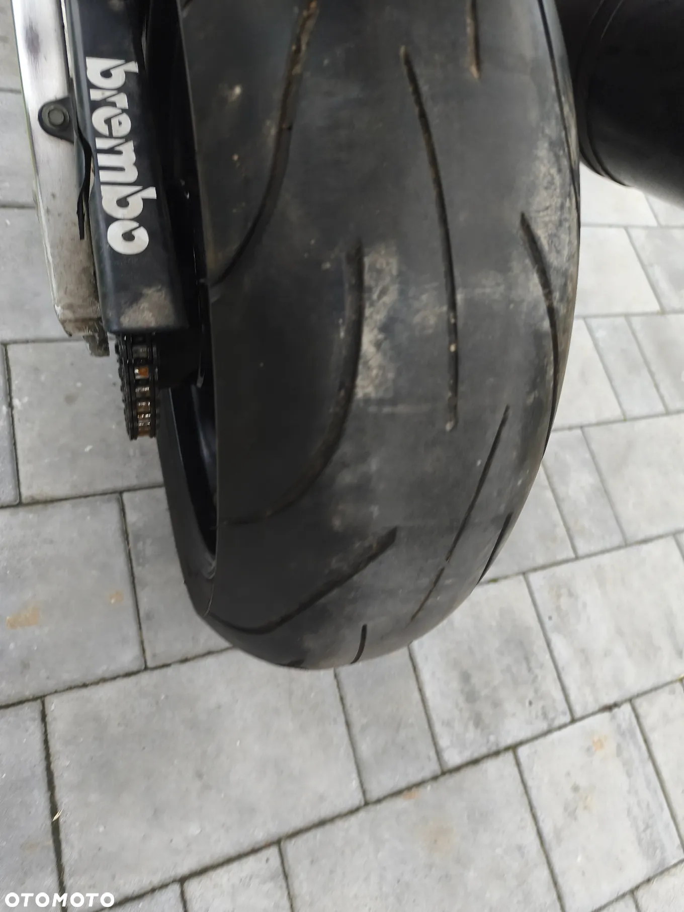 Yamaha R1 - 30
