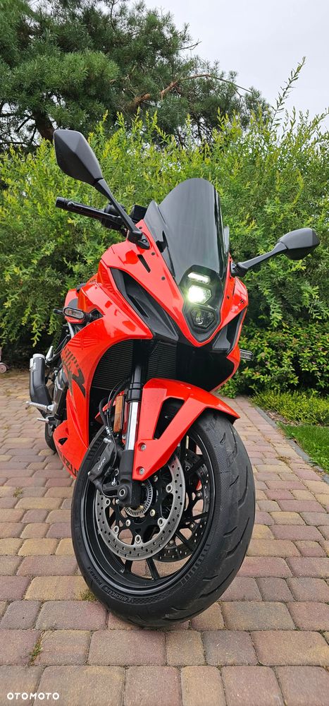Suzuki GSX-R - 2