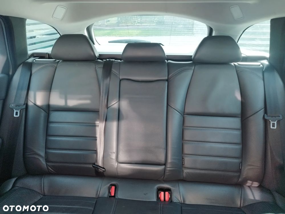 Peugeot 508 SW HDi FAP 140 Allure - 11