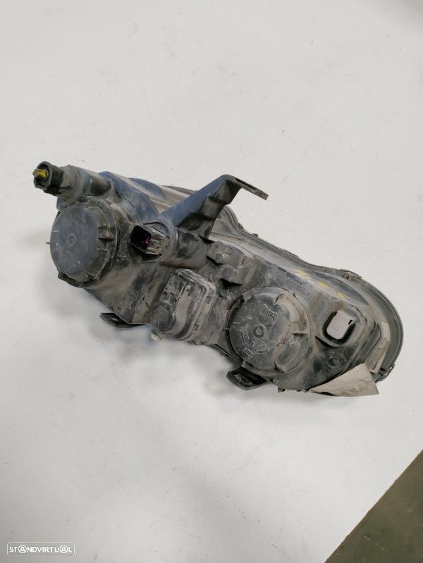 Farol Frente Direito / Otica Direita Rover 25 Hatchback (Rf)  89006349 - 8