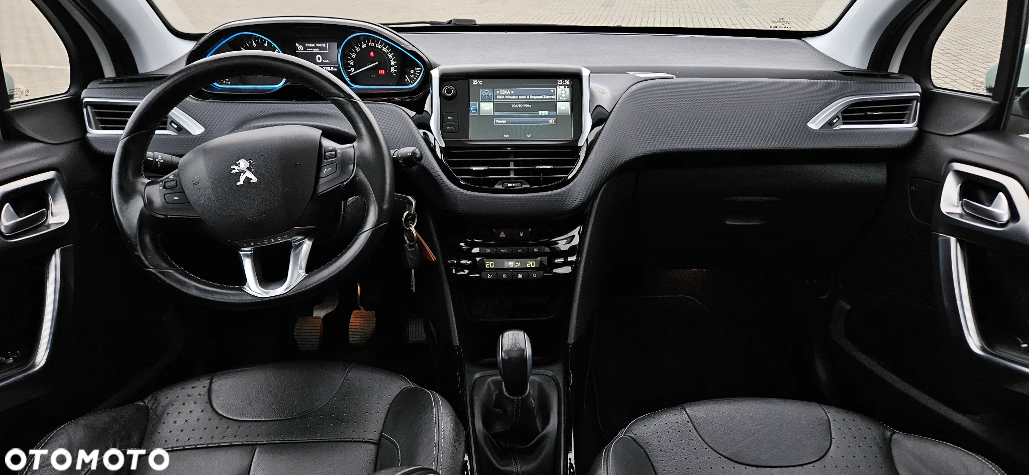Peugeot 2008 1.2 PureTech Allure S&S - 8