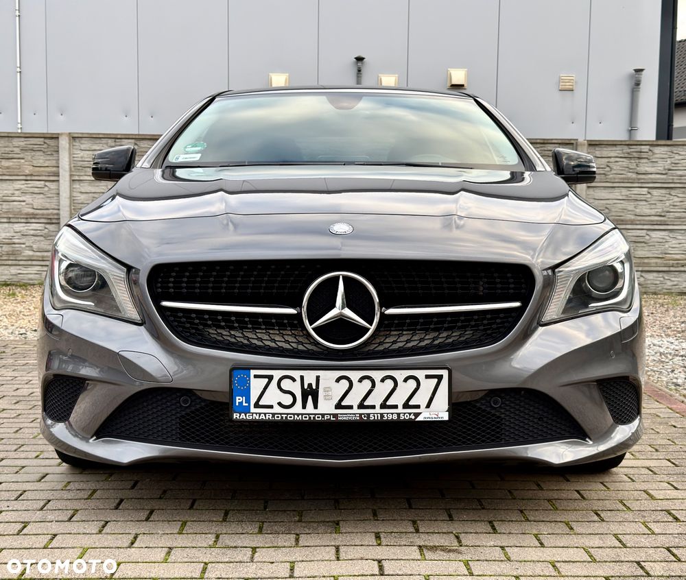 Mercedes-Benz CLA 200 7G-DCT - 2