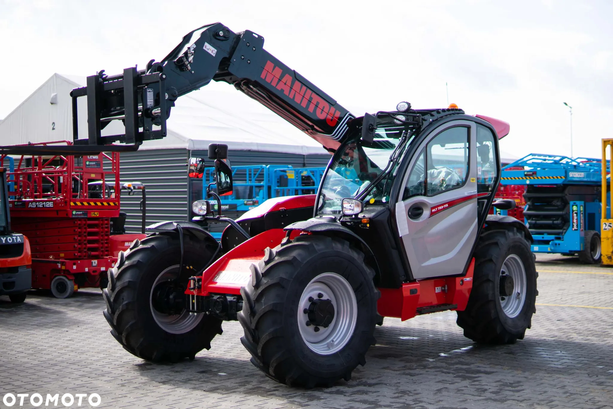 Manitou MLT 733 115D ST5 S1 TRACT LSU Classic - 4