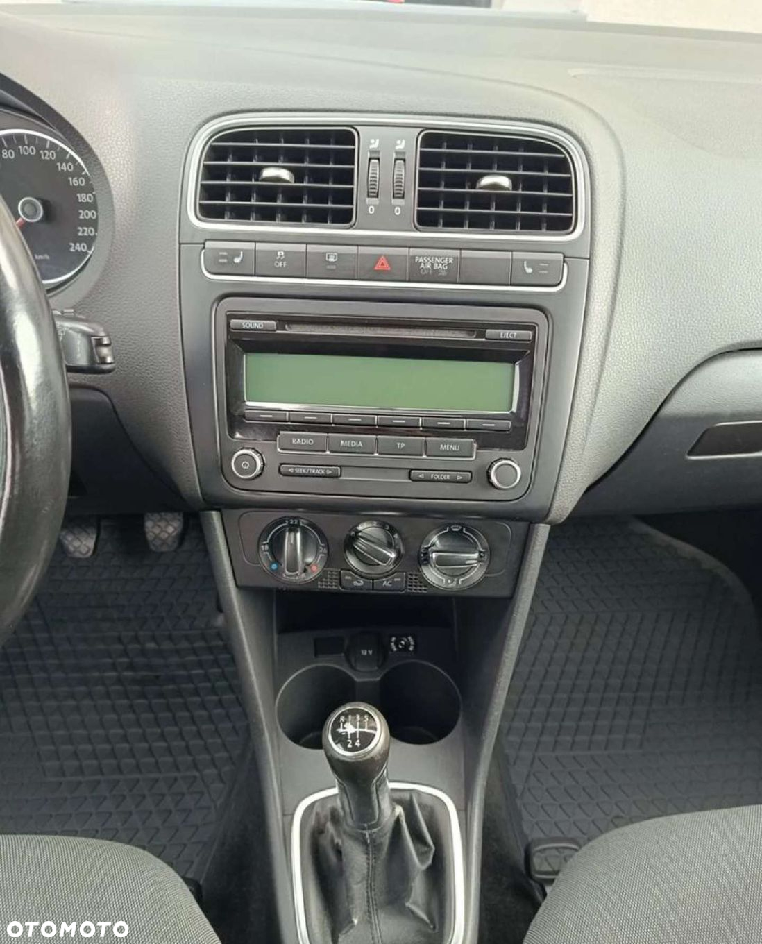 Volkswagen Polo - 14