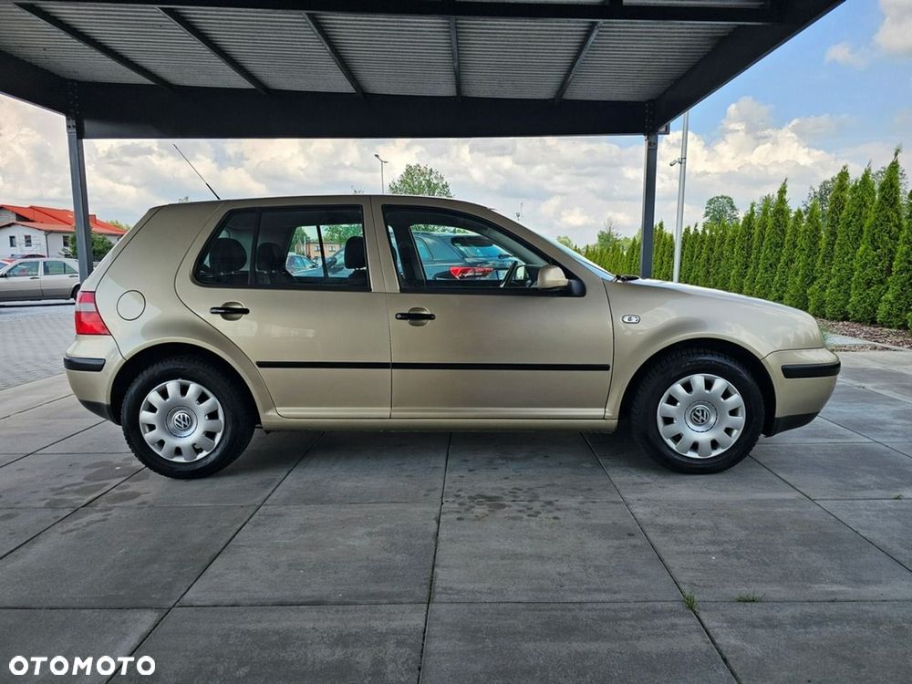 Volkswagen Golf - 9