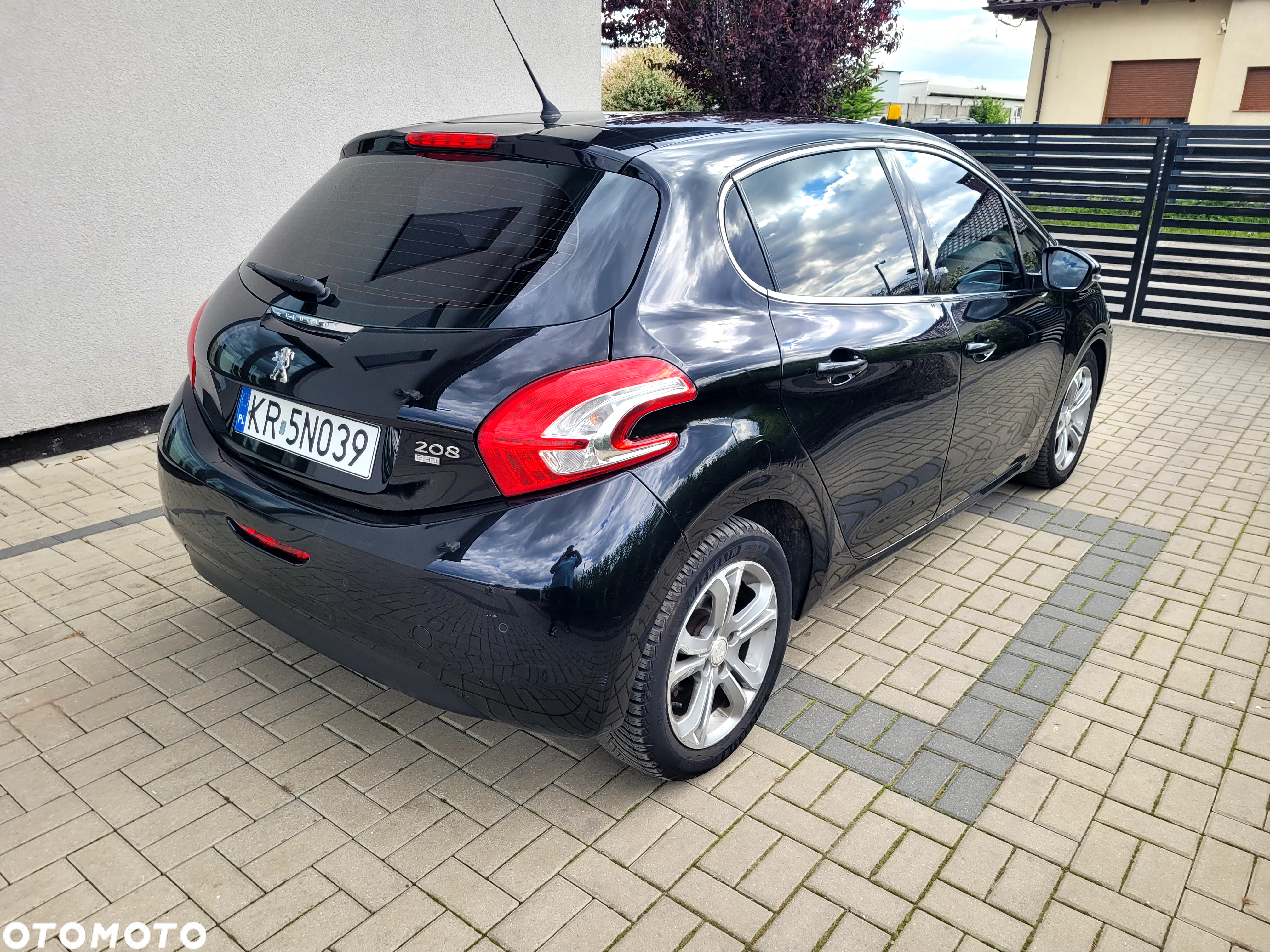 Peugeot 208 e-HDi FAP 92 Stop&Start Allure - 3